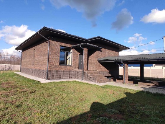 Дом с ремонтом- ПАВЛЕНКИ (ул. Ньютона)+12 соток земли! Новой постройки Харьков