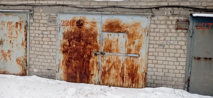 Продам Гараж возле гостиницы Родина - фото 1