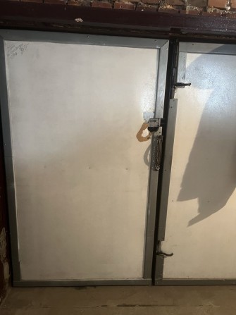 Продам гараж 40м квадратних, ворота 2 м єможливіть підняти до 2.5м. - фото 1