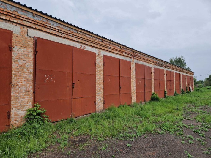 Майновий комплекс (гаражі та ангари) продам - фото 1