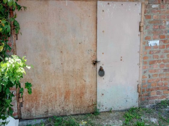 Продаю гараж на ПХЗ в районе пляжа Павлоград