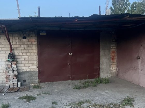 Продам гараж за автосалоном Аеліта ГО «Стартер» Павлоград