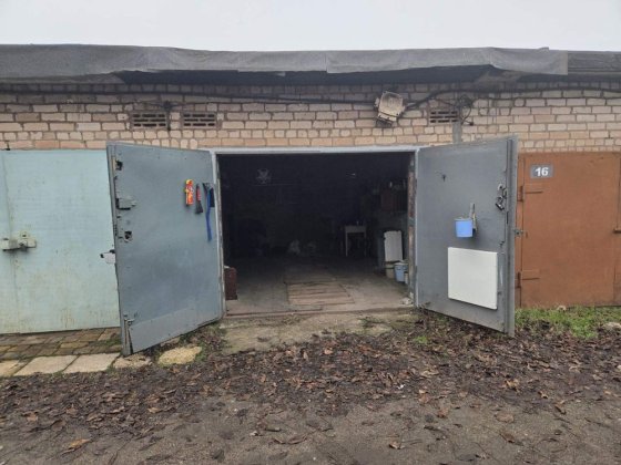 Продам гараж в кооперативі Дзержинець Кривий Ріг