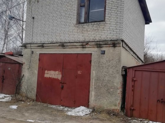 Продам двоповерховий цегляний гараж вГК "Джерело" Рівне