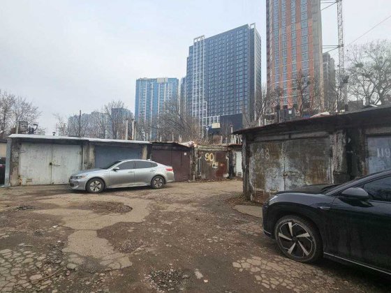 Гараж, Дружба-2, Новопечерські липки, Залізничне шосе, 39 Киев