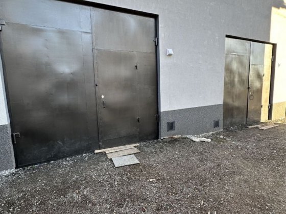 Продаж гаражу з апартаментами Житомир