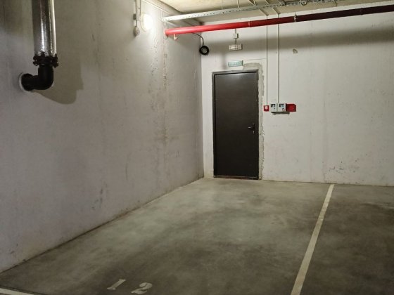 Продаж паркомісце Львов