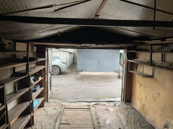 Продаю гараж  металлический в кооперативе Взлет Одеса