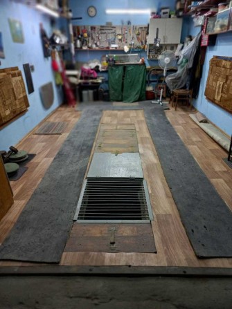 Продам капитальный гараж, район Пески - фото 1