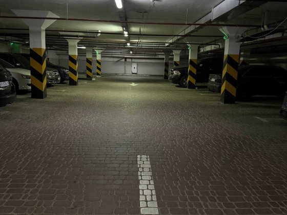Продам підземний паркінг.ЖК Науковий. Центр Харьков