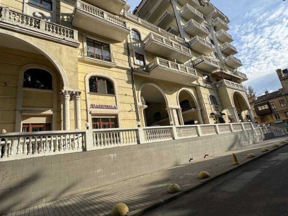 продам паркінг в ЖК Ренесанс Одесса