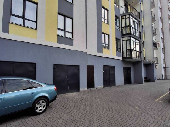 продаж гараж вул Сахарова розтермінування Винники