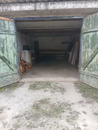 Продам гараж п Нефтяников. - фото 1