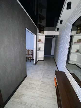 Продам 5-ти комнатную квартиру по ул.Победы - фото 1