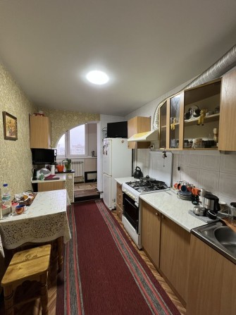 Продається трикімнатна квартира на Червоній горі - фото 1