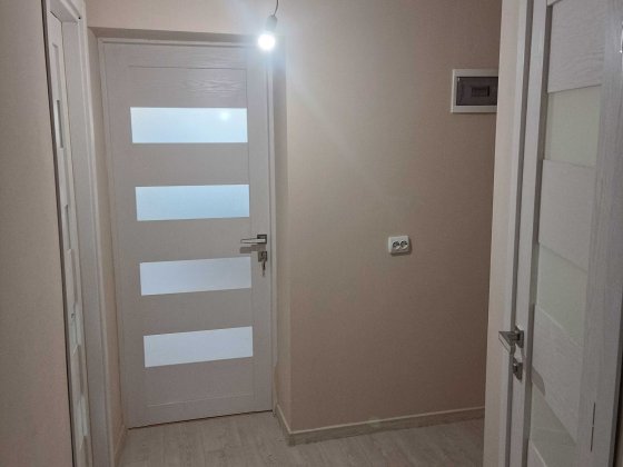 3 кімнатна квартира з щойно завершеним КАПІТАЛЬНИМ ЄВРОРЕМОНТОМ З НУЛЯ Берегово