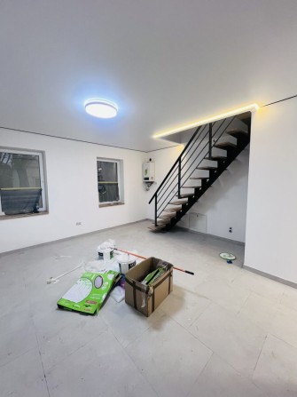 Продаж 2-кімнатної квартири + кухня-студія в центр. частині м.Берегове - фото 1