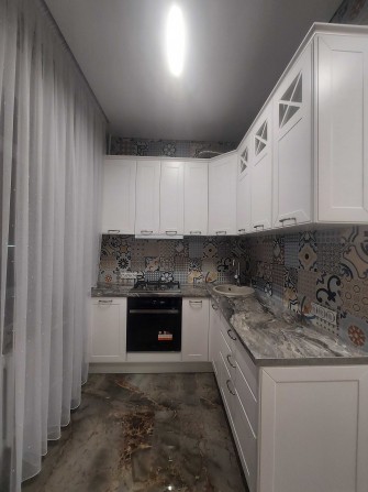 Продається трикімнатна квартира " СТАЛІНКА " в центрі м.Васильків - фото 1