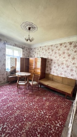 Продається трьокімнатна квартира у м Бориславі по вул Шкільній - фото 1