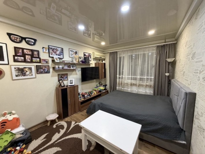 Продам 2-ком.кв.Правый берег,р-н Черемушки - фото 1