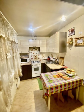 Продам 2к квартиру Кам‘янське меблі техніка 2 поверх вул Глаголева - фото 1