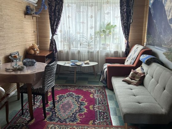 2к квартира;3этаж;+погреб;вул.ЄвгенаМельникова,від власника Кам'янське