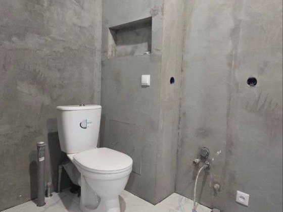 Продам 2 комнатна с СТАЛИНКУ с автономкой, центр, alm Кам'янське