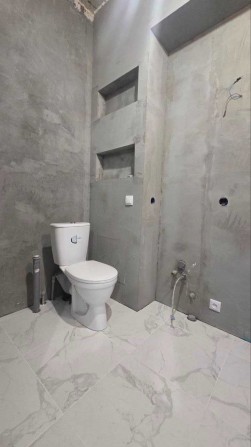 Продам 2 комнатна с СТАЛИНКУ с автономкой, центр, alm - фото 1