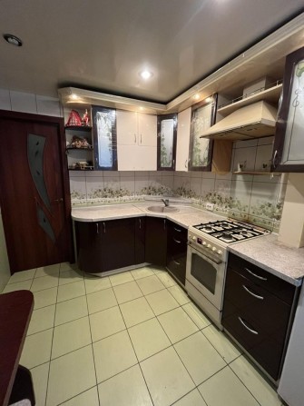 Продам 2-х комнатная квартира  центр с АГО. Сертификат. - фото 1