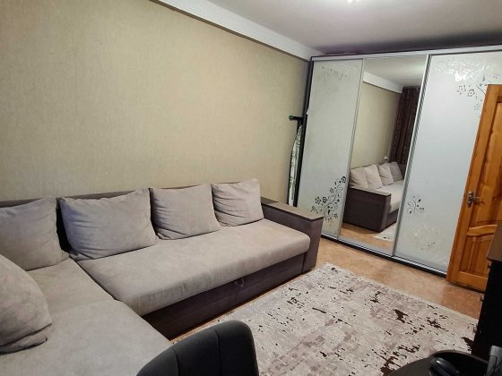 Продам 2-кімнатну квартиру 5/5 - 23 000 $ Кам'янське