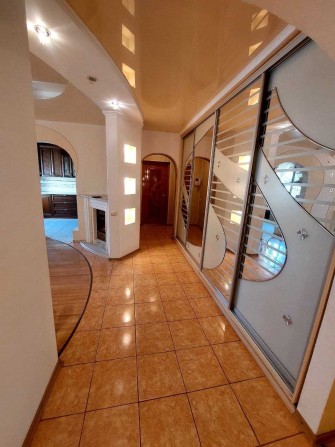 Продам шикарную 3-х комн. с АО/Газ на Левом берегу - фото 1