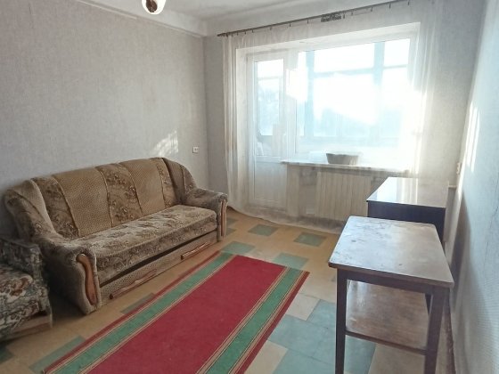 Однокімнатна квартира, п'ятий поверх по вулиці М.Чиженка єВідновлення Кам'янське