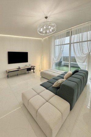 Квартира на прорізній з дизайнерським ремонтом - фото 1