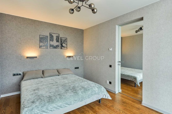 Продаж 4 кімн, 2-рівневої квартири, Вишгород - фото 1