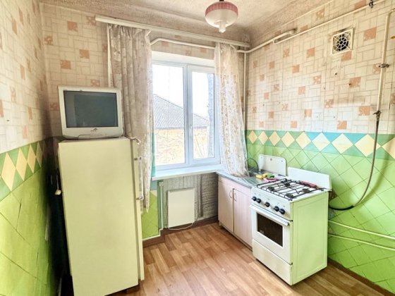 Продажа 3 комнатной квартиры. Район центра. Городок Каменское