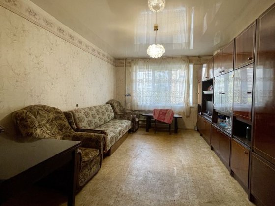 Продажа 3 ком. 1 мкрн. Левый берег Каменское