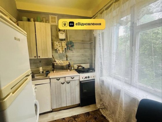 Продам 2-комнатную квартиру, распашонка, район Украины Кам'янське