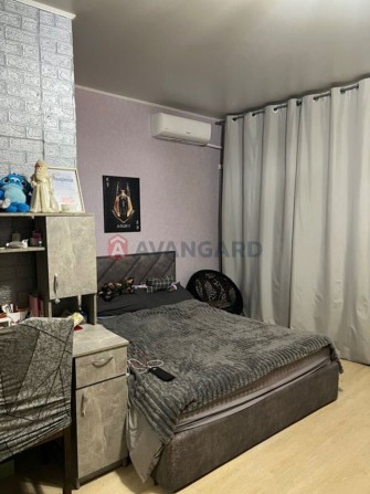 Продам 1 кімнатну великогабаритну  квартиру з ремонтом - фото 1