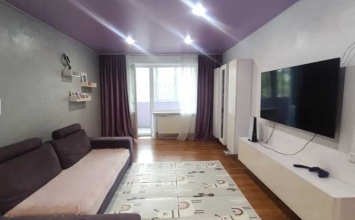 Продам 3-комнат. квартиру на Черемушках,  2 -й  этаж. Є-Відновлення. - фото 1