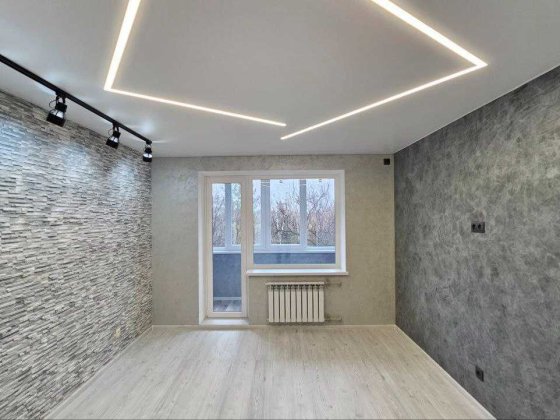 Продам 2-комн.квартиру,  Левый берег 2 этаж Кам'янське