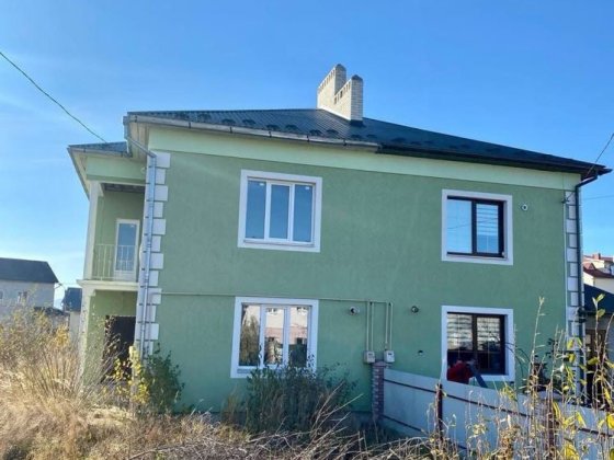 Продам будинок-квартира у Долині Долина