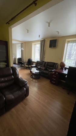 Продам 5 кімнатну квартиру в Центпі міста - фото 1