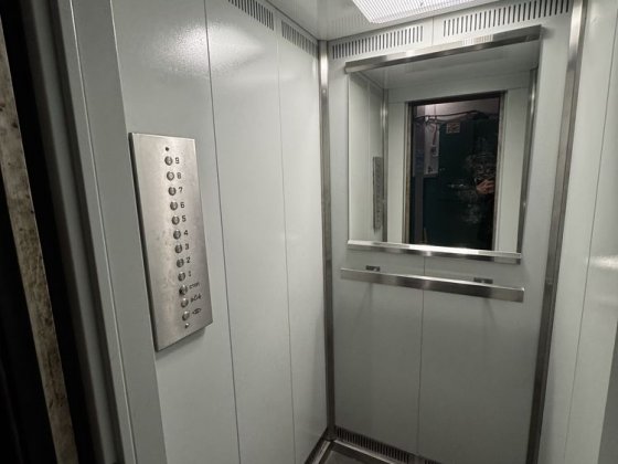 Продам ,3ком. Каменское левый берег 4 этаж Работаем по Всем Программам Каменское