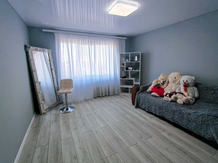 Однокімнатна квартира на Базарчику з частковим ремонтом - фото 1