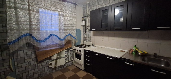 Продам 2-х комн кв. 5 мкр. 6/10 Дружбы Народов - фото 1