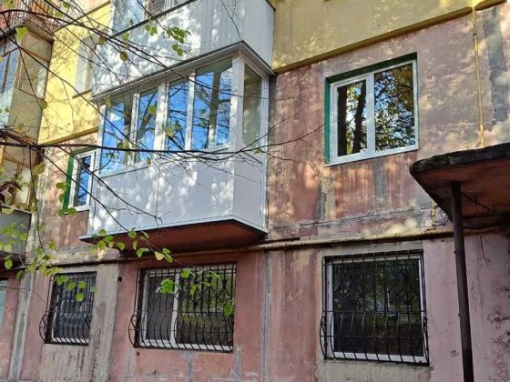 Продам 3 ком.кв у Центрі Каменское