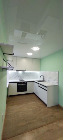 Продам 1-комнатную квартиру-студию после евроремонта ! - фото 1