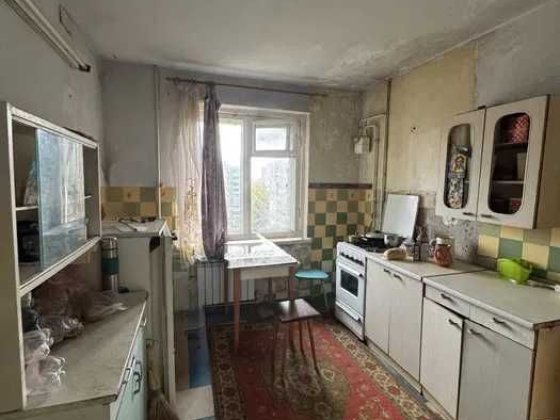 Продам квартиру 3 кімнатну! 9 район, лівий берег!