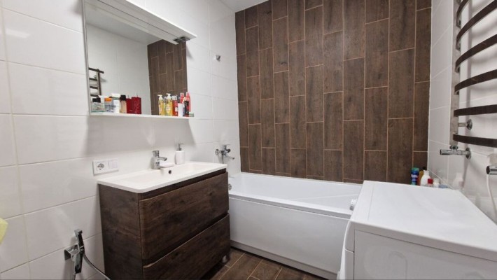 Продається 3-кім квартира в центрі Дрогобича з сучасним ремонтом - фото 1