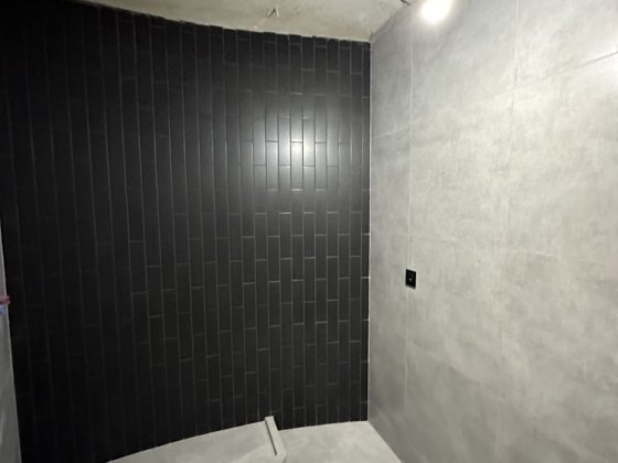 Двокімнатна з частковим ремонтом! Газ! Центр міста! Гостомель